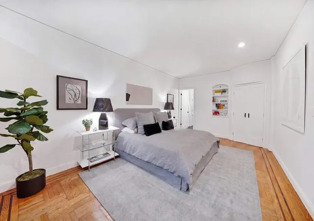 Photo 3 of House for sale at 25 Minetta Ln #1JK, New York, NY 10012 | MLS# RLS20102825 | Listing updated on 2026-09-18