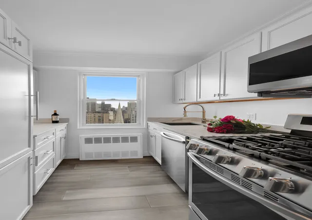 Photo 3 of Sale Pending at 178 E 80th Street #24E, New York, NY 10075 | MLS# RLS20103334 | Listing updated on 2026-09-11