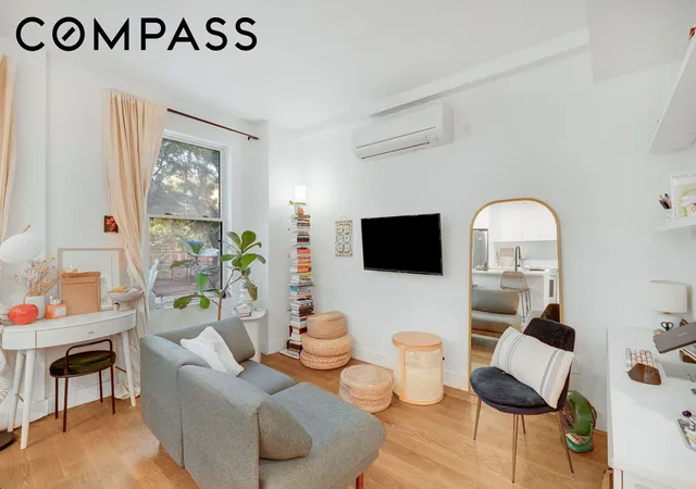 Photo 4 of House for sale at 906 Prospect Pl #1A, New York City, NY 11213 | MLS# RLS20105063 | Listing updated on 2026-10-07
