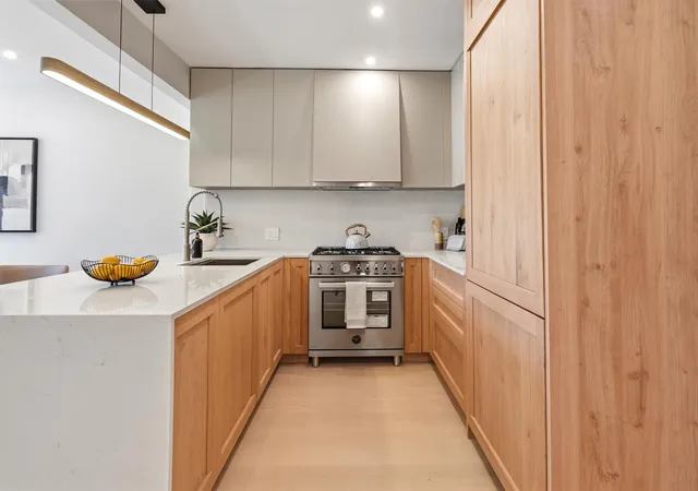 Photo 3 of Sale Pending at 176 Frost St #2-B, New York City, NY 11211 | MLS# RLS20105121 | Listing updated on 2026-10-05