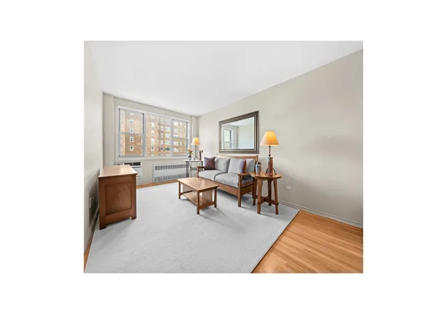 Photo 1 of House for sale at 629 Kappock St #7N, New York City, NY 10463 | MLS# RLS20105274 | Listing updated on 2026-10-03