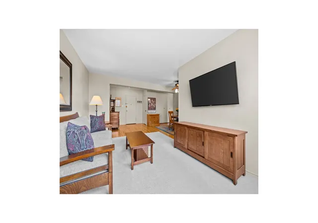 Photo 2 of House for sale at 629 Kappock St #7N, New York City, NY 10463 | MLS# RLS20105274 | Listing updated on 2026-10-03