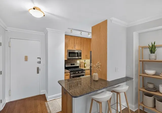 Photo 3 of Sale Pending at 200 E 24th Street #910, New York City, NY 10010 | MLS# RLS20105281 | Listing updated on 2026-09-17