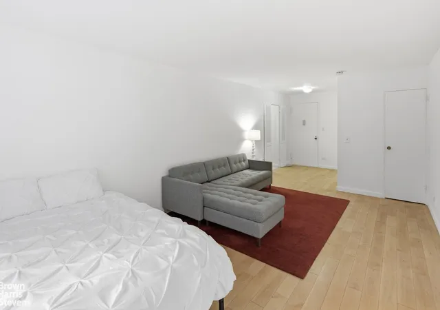 Photo 3 of House for sale at 305 E 40th Street #8Z, New York, NY 10016 | MLS# RLS20105397 | Listing updated on 2026-09-13
