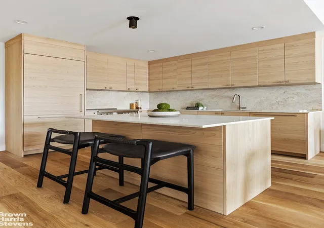 Photo 3 of Sale Pending at 212 Huron St #2, New York City, NY 11222 | MLS# RLS20105914 | Listing updated on 2026-09-23