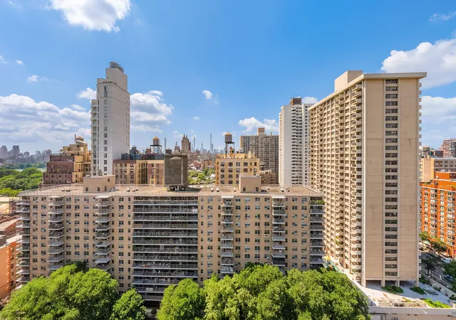 Photo 3 of Sale Pending at 382 Central Park W #20W, New York City, NY 10025 | MLS# RLS20106336 | Listing updated on 2026-08-31