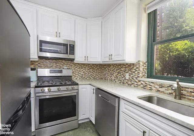 Photo 4 of House for sale at 78-11 35th Avenue #1G, New York City, NY 11372 | MLS# RLS20106446 | Listing updated on 2026-10-07