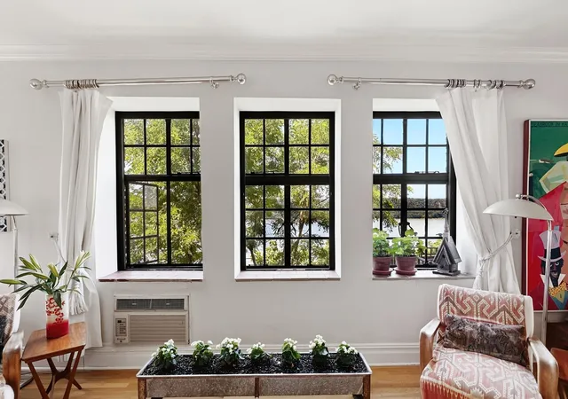 Photo 4 of House for sale at 2501 Palisade Ave #C-1, New York City, NY 10463 | MLS# RLS20106700 | Listing updated on 2026-09-28