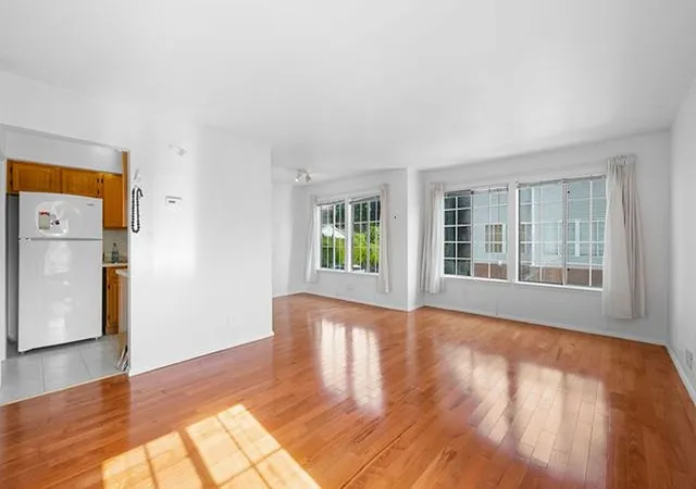 Photo 3 of Sale Pending at 16 Roosevelt Ct, New York City, NY 10314 | MLS# RLS20106974 | Listing updated on 2026-09-08