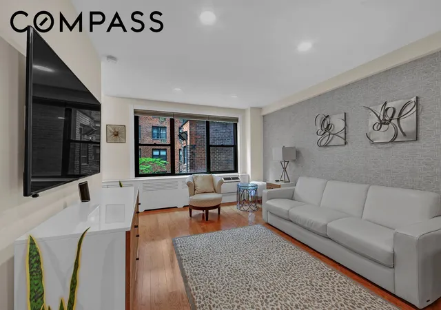 Photo 2 of House for sale at 2 Tudor City Pl #1NS, New York City, NY 10017 | MLS# RLS20107015 | Listing updated on 2026-09-20