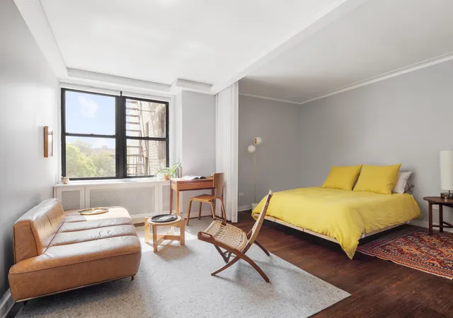 Photo 3 of Sale Pending at 110 Ocean Pkwy #3J, New York City, NY 11218 | MLS# RLS20107153 | Listing updated on 2026-08-31