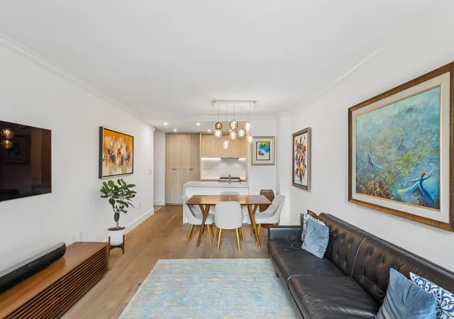 Listing Photo 1 - Condo for sale in building located at 350 E 82Nd St, New York City, NY 10028 - Unit #5V