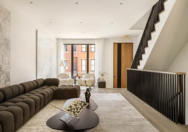 Photo 4 of Single family home for sale at 266 Berry St, New York City, NY 11249 | MLS# RLS20107955 | Listing updated on 2026-09-16