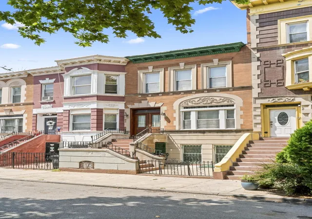 Townhouse for sale at 16 Virginia Pl, New York City, NY 11213 | MLS# RLS20108130