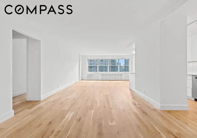 Listing Photo 2 - Condo for sale in building located at 165 W End Ave, New York City, NY 10023 - Unit #20K