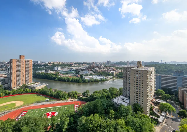 Photo 3 of House for sale at 555 Kappock St #22A, New York City, NY 10463 | MLS# RLS20108871 | Listing updated on 2026-09-12