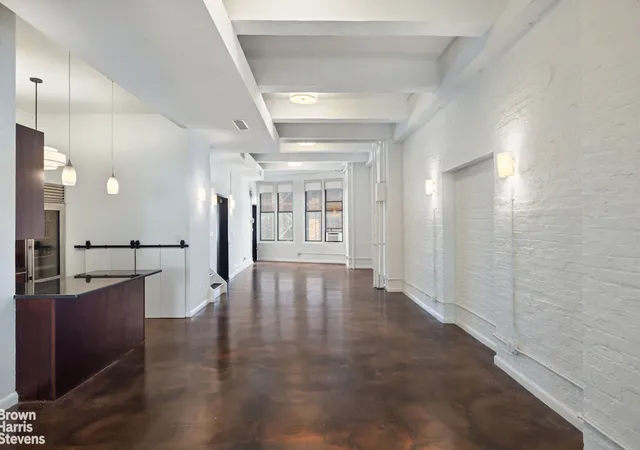 Photo 4 of Single family home for sale at 8 Beach St, New York City, NY 10013 | MLS# RLS20108961 | Listing updated on 2026-09-22