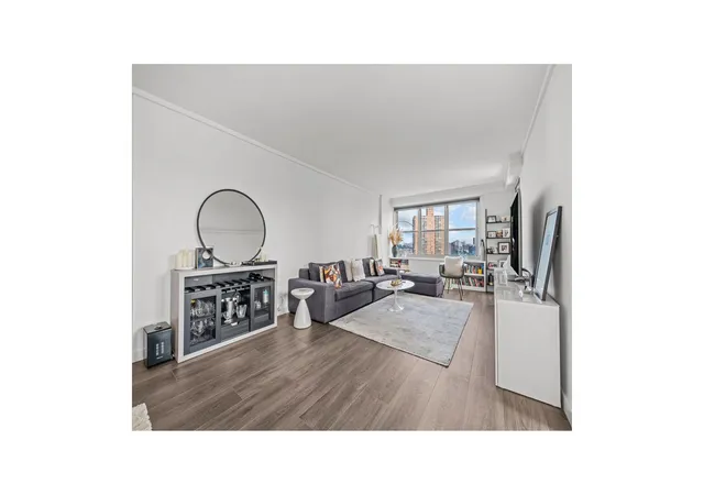 Photo 2 of Condo for sale at 555 Kappock St #6P, New York City, NY 10463 | MLS# RLS20109074 | Listing updated on 2026-10-04