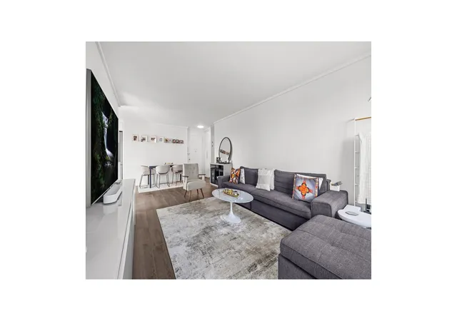 Photo 3 of Condo for sale at 555 Kappock St #6P, New York City, NY 10463 | MLS# RLS20109074 | Listing updated on 2026-10-04