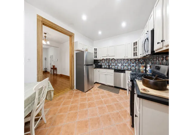 Photo 4 of Multi family home for sale at 15 Fort Charles Pl, New York City, NY 10463 | MLS# RLS20109137 | Listing updated on 2026-09-18
