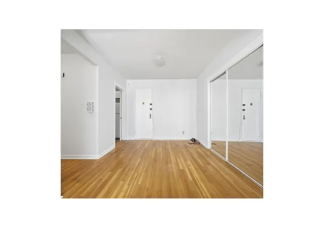 Photo 3 of House for sale at 2080 Barnes Ave #2D, New York City, NY 10462 | MLS# RLS20109155 | Listing updated on 2026-09-19
