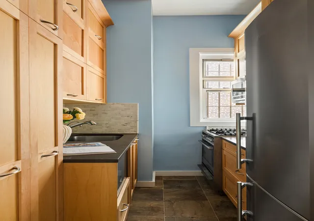Listing Photo 5 - Condo for sale in building located at 254 W 82Nd St, New York City, NY 10024 - Unit #1C