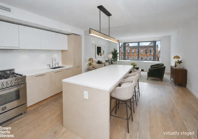 Listing Photo 2 - Condo for sale in building located at 101 W 87Th St, New York City, NY 10024 - Unit #407