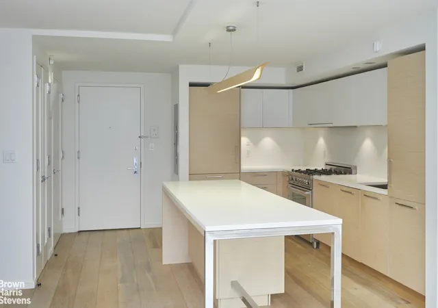 Listing Photo 5 - Condo for sale in building located at 101 W 87Th St, New York City, NY 10024 - Unit #407