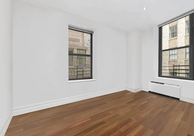 Photo 4 of House for sale at 1 Wall St Ct #1009, New York City, NY 10005 | MLS# RLS20109539 | Listing updated on 2026-09-18