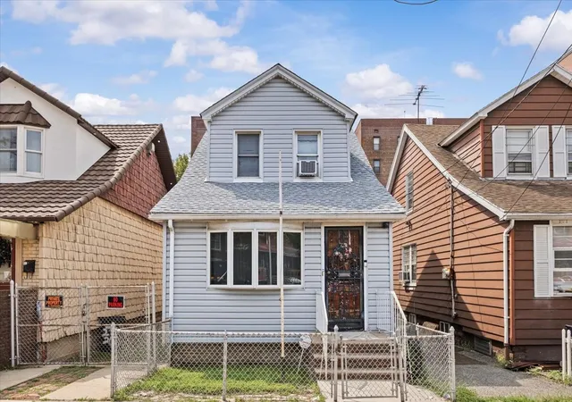 Photo 1 of Single family home for sale at 2820 Voorhies Ave, New York City, NY 11235 | MLS# RLS20109545 | Listing updated on 2026-10-03