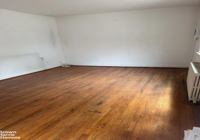 Photo 3 of Condo for sale at 76 33a Commonwealth Blvd #A, New York City, NY 11426 | MLS# RLS20109634 | Listing updated on 2026-09-13