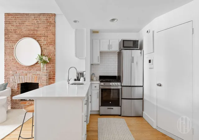 Photo 3 of Sale Pending at 110 W 71st Street #3A, New York City, NY 10023 | MLS# RLS20109791 | Listing updated on 2026-09-02