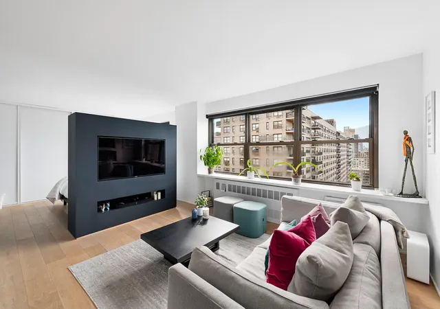 Photo 4 of House for sale at 205 W End Ave #26W, New York City, NY 10023 | MLS# RLS20110086 | Listing updated on 2026-09-16