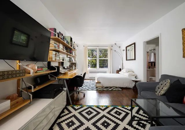 Photo 2 of Sale Pending at 715 Ocean Pkwy #2F, New York City, NY 11230 | MLS# RLS20110173 | Listing updated on 2026-10-05