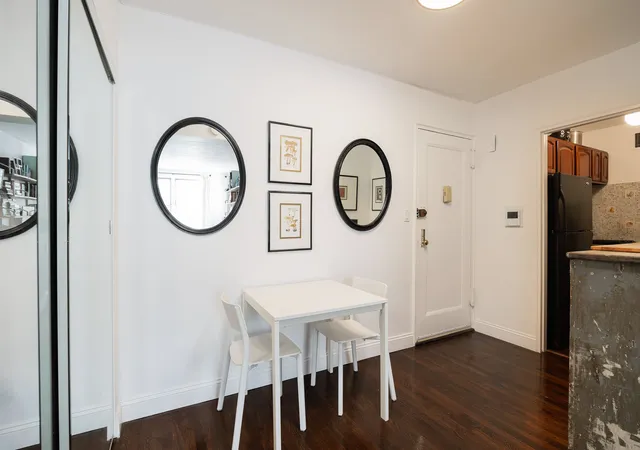 Listing Photo 4 - Condo for sale in building located at 715 Ocean Pkwy, New York City, NY 11230 - Unit #2F