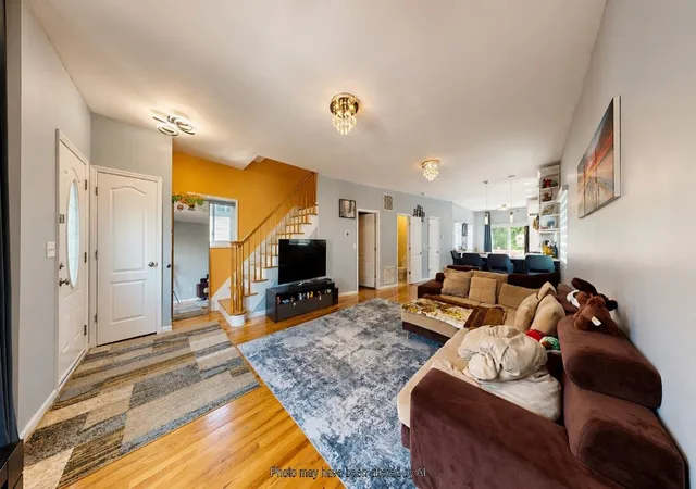 Photo 3 of Sale Pending at 810 Nugent Ave, New York City, NY 10306 | MLS# RLS20110188 | Listing updated on 2026-09-24
