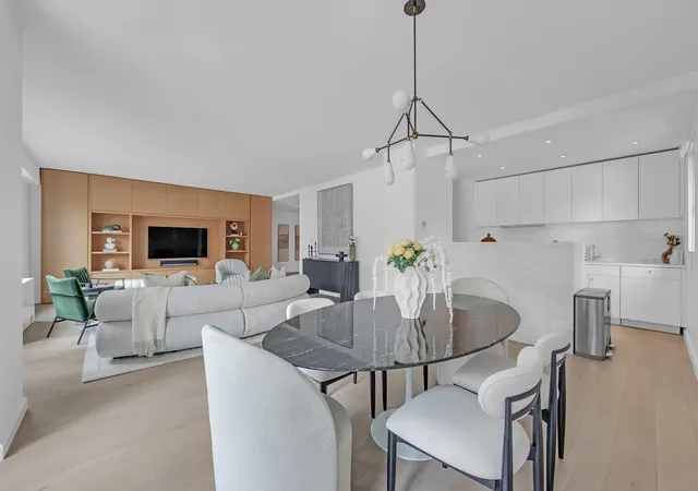 Photo 2 of House for sale at 200 E 62nd Street #5D, New York, NY 10065 | MLS# RLS20110244 | Listing updated on 2026-10-04