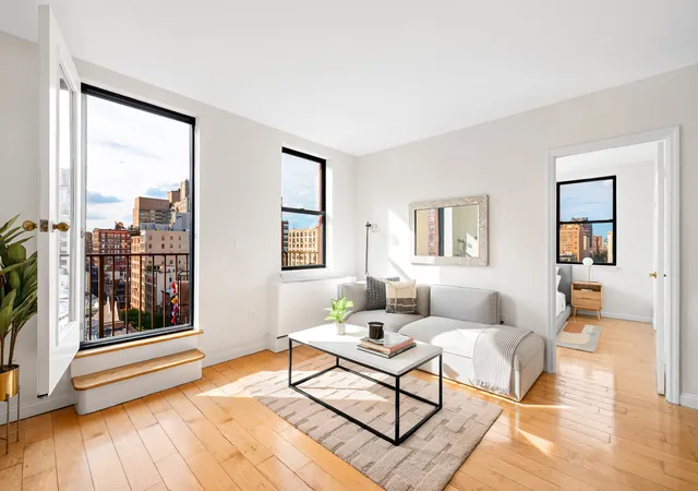 Listing Photo 3 - Condo for sale in building located at 186 W 80Th St, New York, NY 10024 - Unit #10E