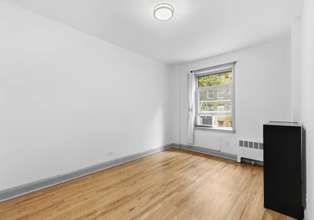 Photo 3 of House for sale at 48-17 42Nd St #4C, New York City, NY 11104 | MLS# RLS20110731 | Listing updated on 2026-09-22
