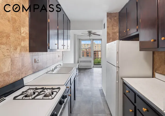 Photo 2 of House for sale at 2550 Olinville Ave #7E, New York City, NY 10467 | MLS# RLS20111294 | Listing updated on 2026-08-30