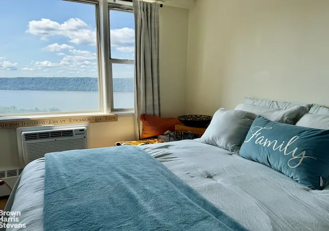 House for sale at 5800 Arlington Ave #16N, New York City, NY 10471 | MLS# RLS20111512 | Listing updated on 2026-09-28