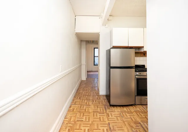 Listing Photo 4 - Condo for sale in building located at 334 E 65Th St, New York City, NY 10065 - Unit #21