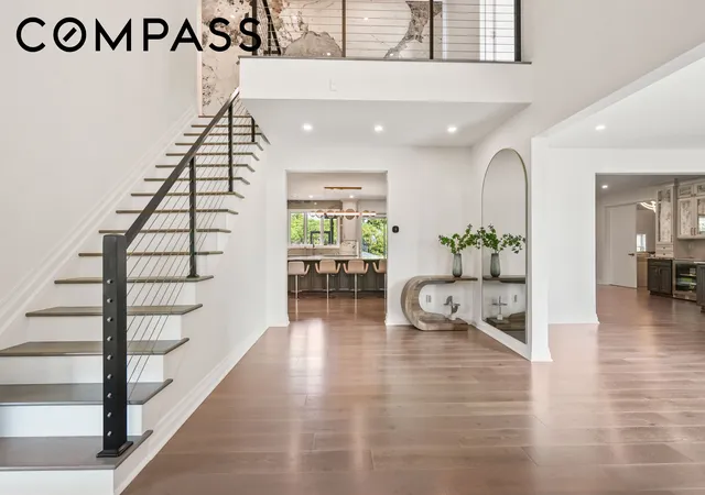 Photo 3 of Single family home for sale at 5 Nicolosi Dr, New York City, NY 10312 | MLS# RLS20111776 | Listing updated on 2026-08-31