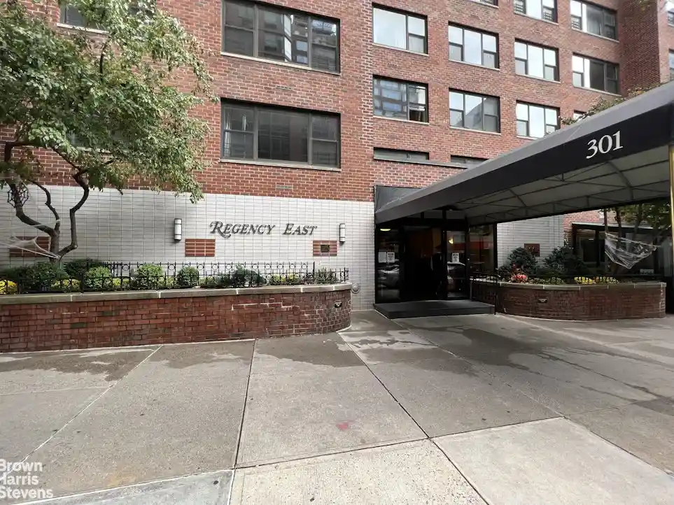 Listing Photo 15 - Condo for sale in 301 E 64Th St located at 301 E 64Th St, New York City, NY 10065 - Unit #PHA