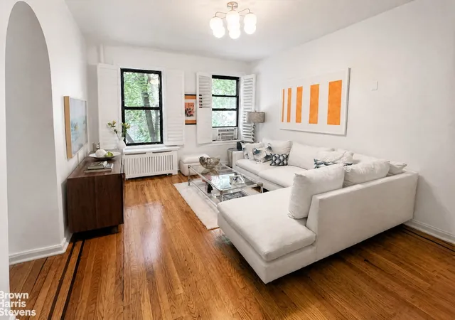 Condo for sale at 225 Bennett Ave #2D, New York City, NY 10040 | MLS# RLS20107257