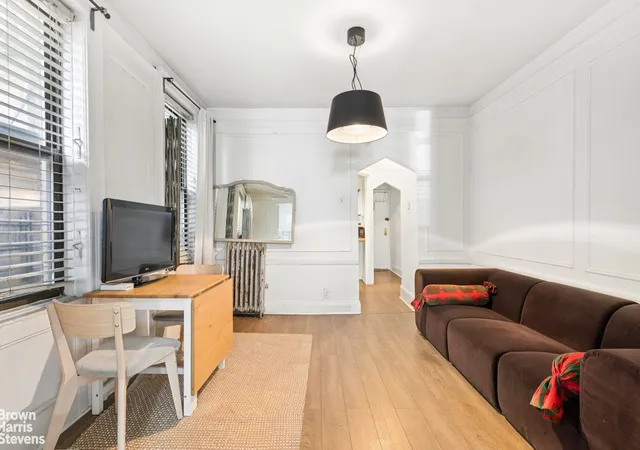 Photo 3 of House for sale at 258 W 117th Street #1W, New York City, NY 10026 | MLS# RLS20112301 | Listing updated on 2026-10-06