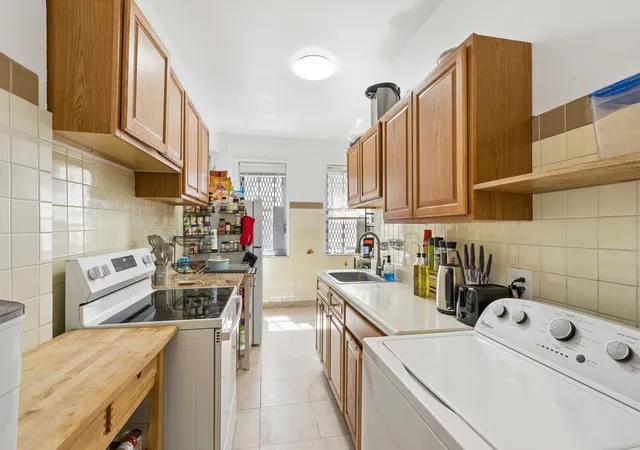 Photo 3 of Condo for sale at 2440 Amsterdam Ave #5N, New York City, NY 10033 | MLS# RLS20112350 | Listing updated on 2026-10-05