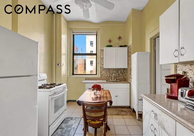 Listing Photo 4 - Condo for sale in building located at 35 Mt Morris Park W, New York City, NY 10027 - Unit #3E