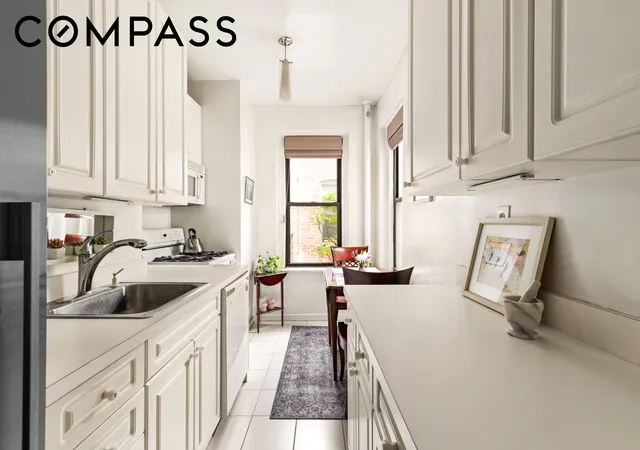 Photo 2 of Condo for sale at 305 E 88th Street #6D, New York City, NY 10128 | MLS# RLS20112686 | Listing updated on 2026-09-06
