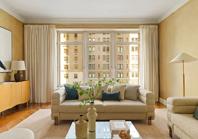 Listing Photo 1 - Condo for sale in building located at 515 Park Ave, New York City, NY 10022 - Unit #4B